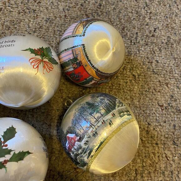 VTG MCM Christmas Ornaments No Glass Ball Silk & Plastic Wrap ThomasWolfe Lotof8 - Picture 3 of 10